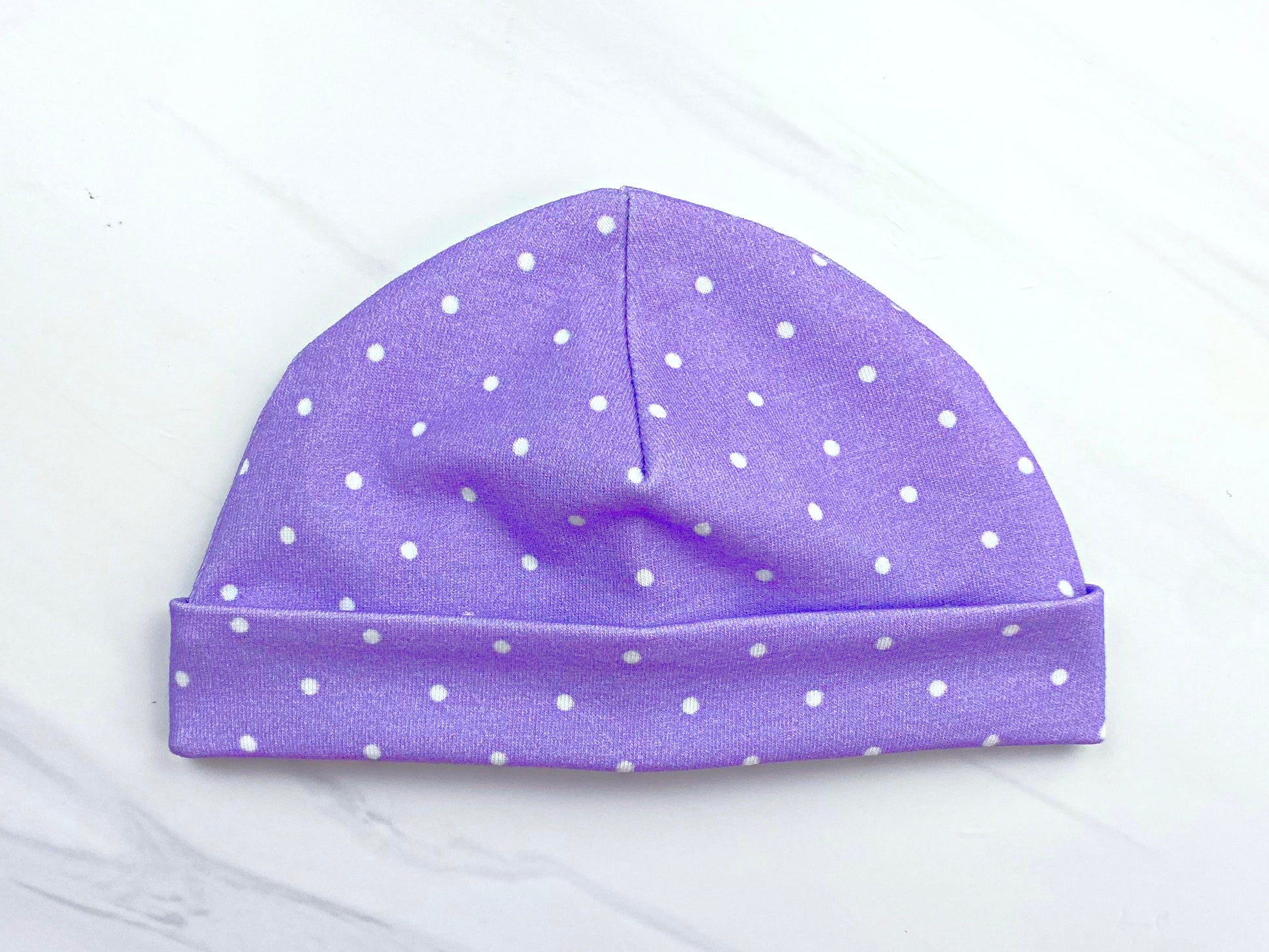 how to sew a newborn baby infant hat with a bow, hospital hat, boy or girl, easy knit sewing patterns for baby, serger sewing, aloha sewing company tutorials