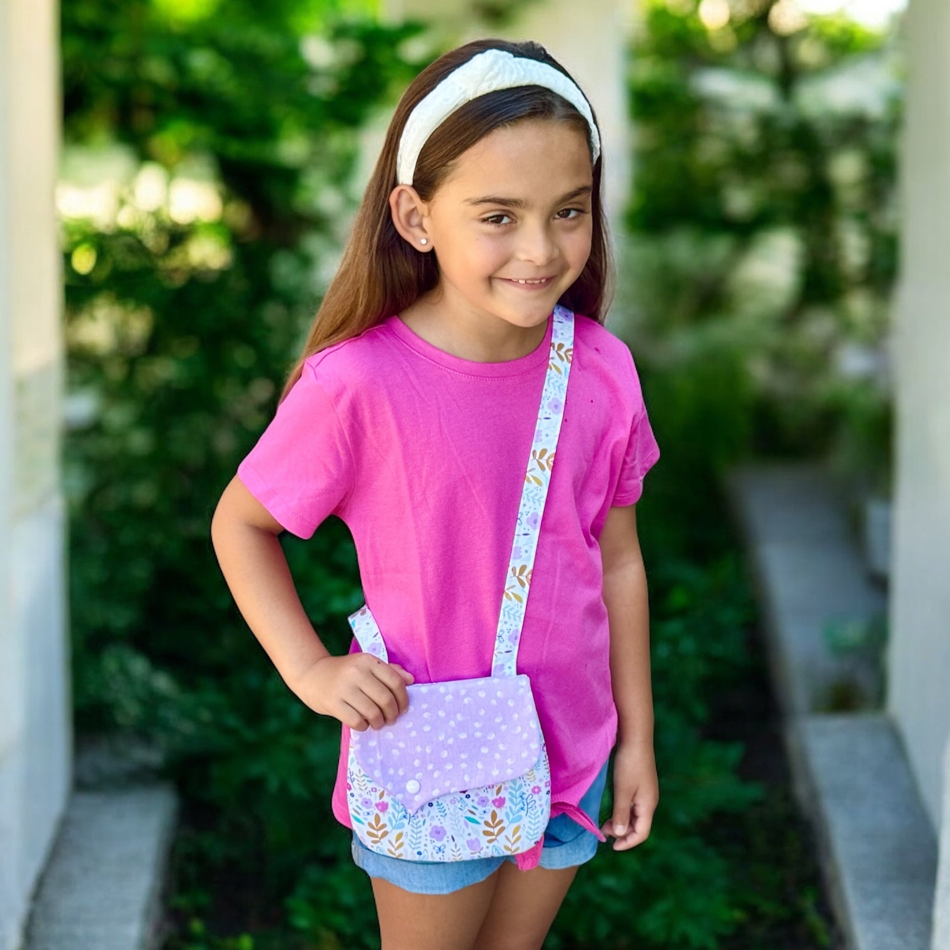 Easy Girls Purse Sewing Pattern, Crossbody, Aloha Sewing Company, How to sew a childrens purse, pdf printable sewing pattern for beginners, DIY gift to sew, sew and sell, quick and easy