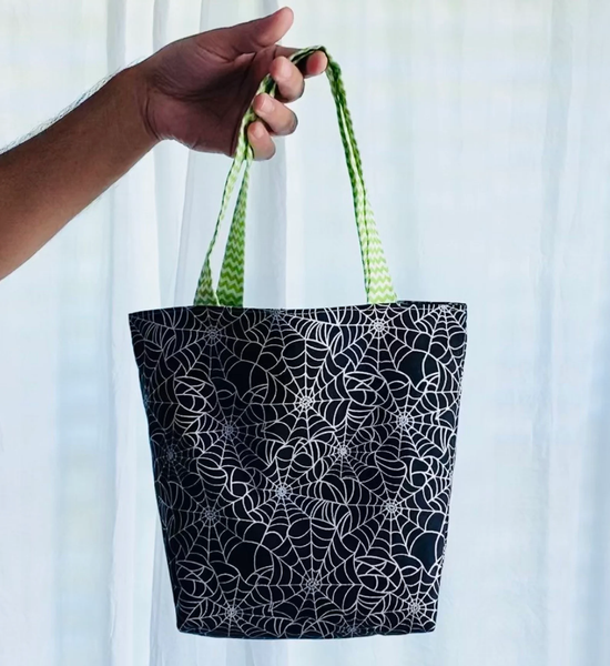 Easy Shopping Tote Sewing Pattern