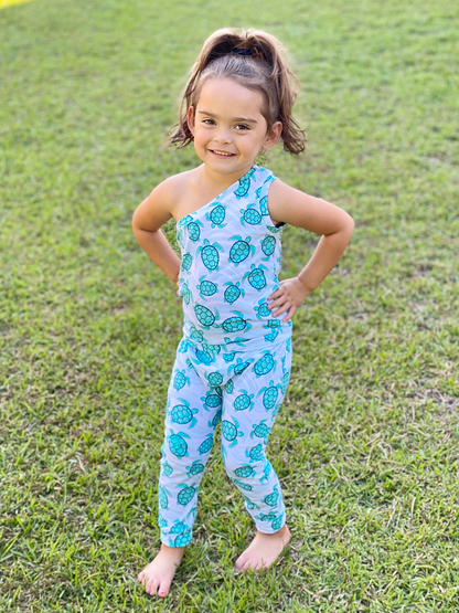 Easy Lounge Joggers Sweatpants PDF Sewing Pattern for Baby, Toddler & Children. Printable PDF Sewing Pattern included. Knit sewing. Serger Sewing. 